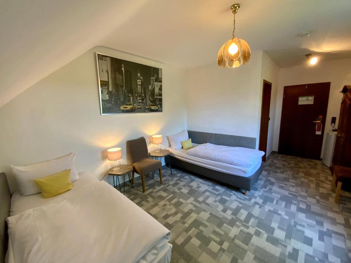 Hotel Attaché Raunheim Exterior foto