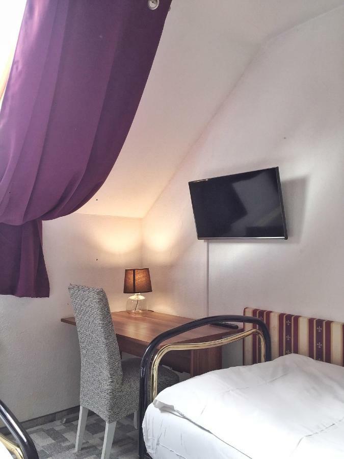 Hotel Attaché Raunheim Exterior foto